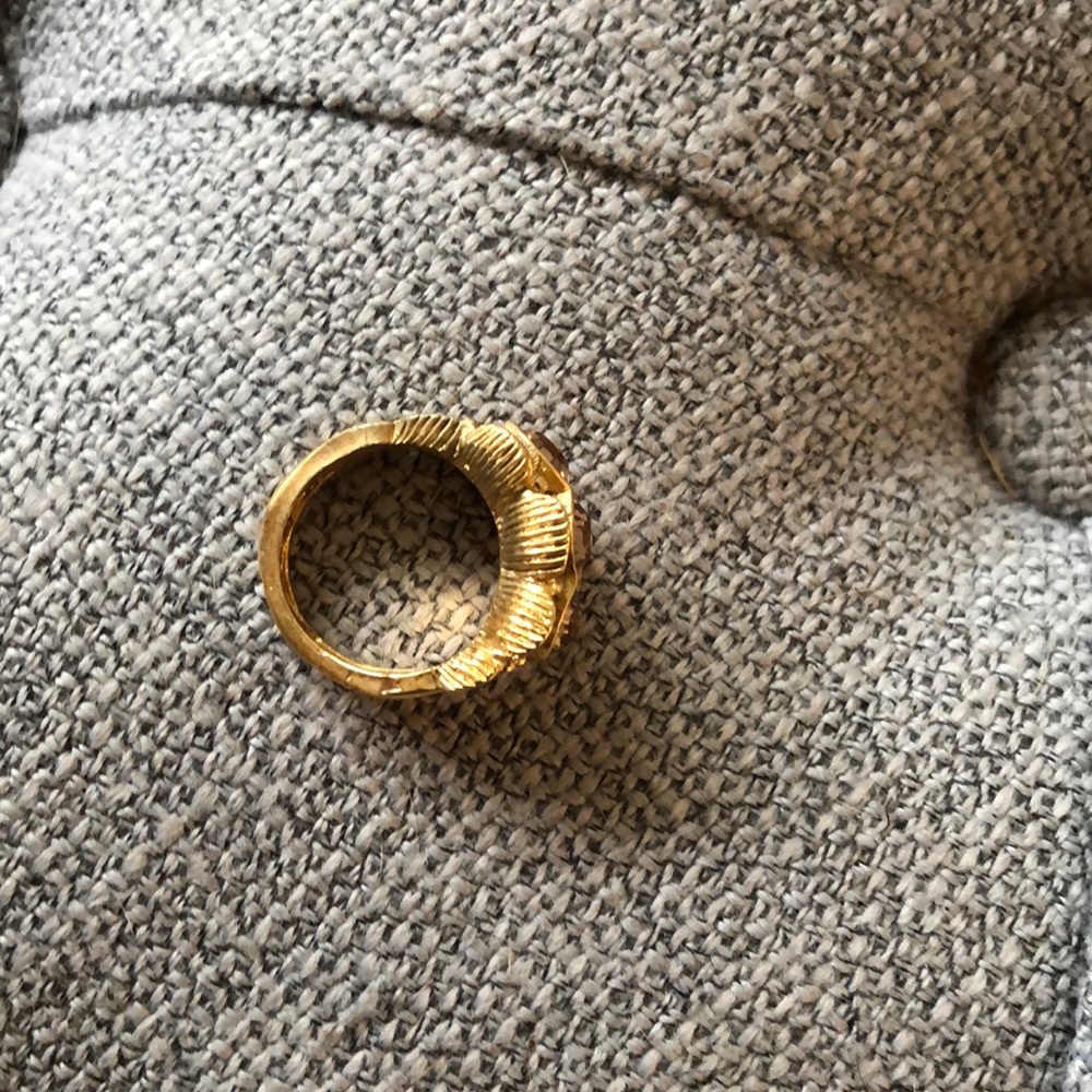 Gold ring - Picture 3 of 4
